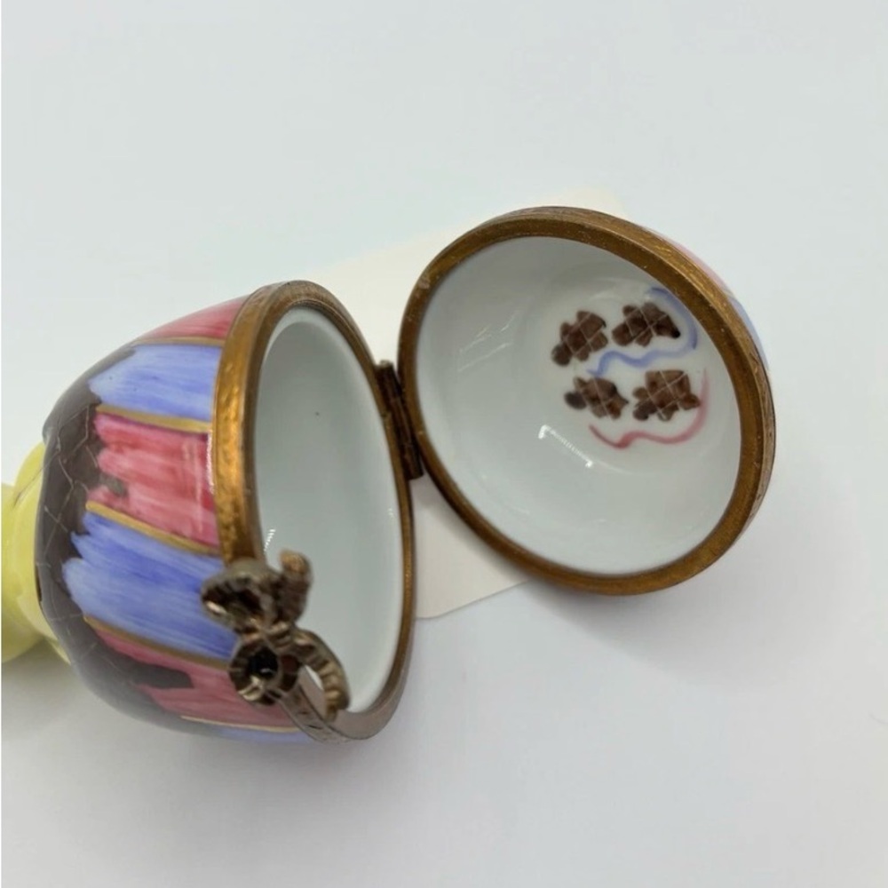 Limoges Yellow Chick Egg Trinket Box with Multicolor Band - Picture 5 of 6